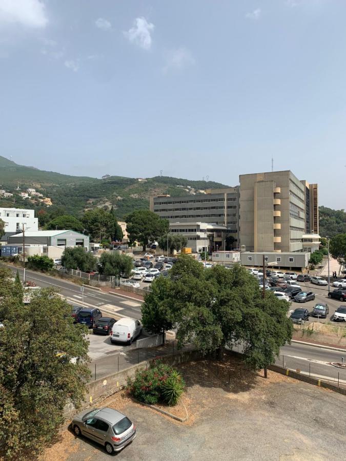 Superbe Studio, Avec Parking Sur Place Gratuit Bastia  Luaran gambar